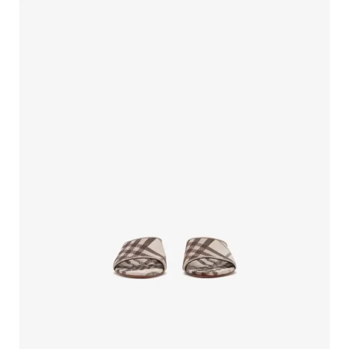 Kolla in Sloane-mules Kolla in Sloane-mules