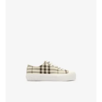 Kolla in Sneakers