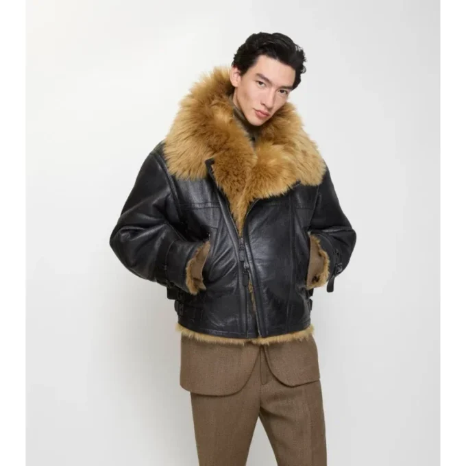 Kort jacka i shearling Kort jacka i shearling
