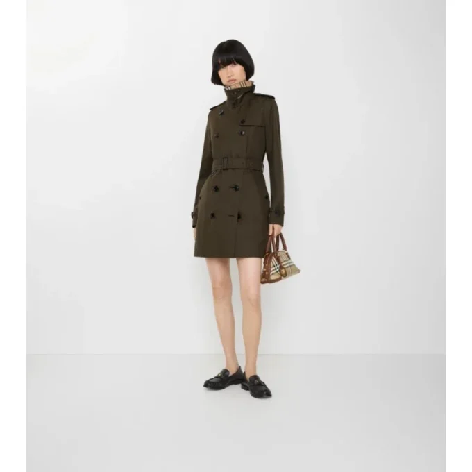 Kort Kensington-Trench Coat i Tropical Gabardine Kort Kensington-Trench Coat i Tropical Gabardine