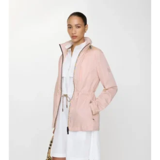 Kort parka i nylon med rutmönster Kort parka i nylon med rutmönster