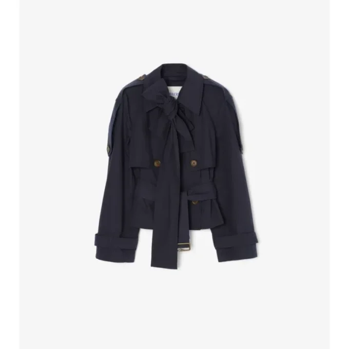 Kort trenchcoat i canvas från Trerose Kort trenchcoat i canvas från Trerose