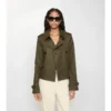 Kort trenchcoat i Tropical Gabardine Kort trenchcoat i Tropical Gabardine