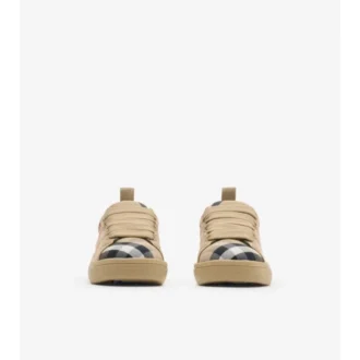 Krutmönstrade Sneakers