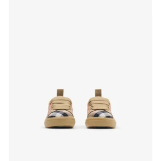 Krutmönstrade Sneakers