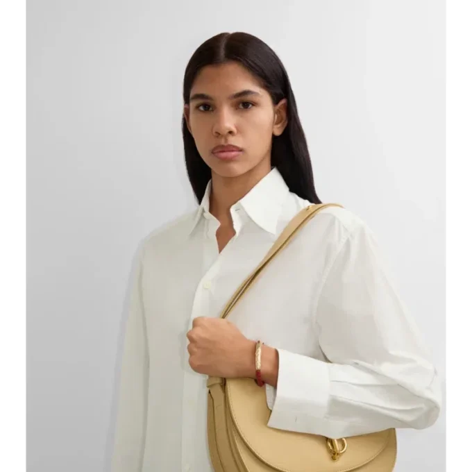 Läderarmband med rutmönster Läderarmband med rutmönster