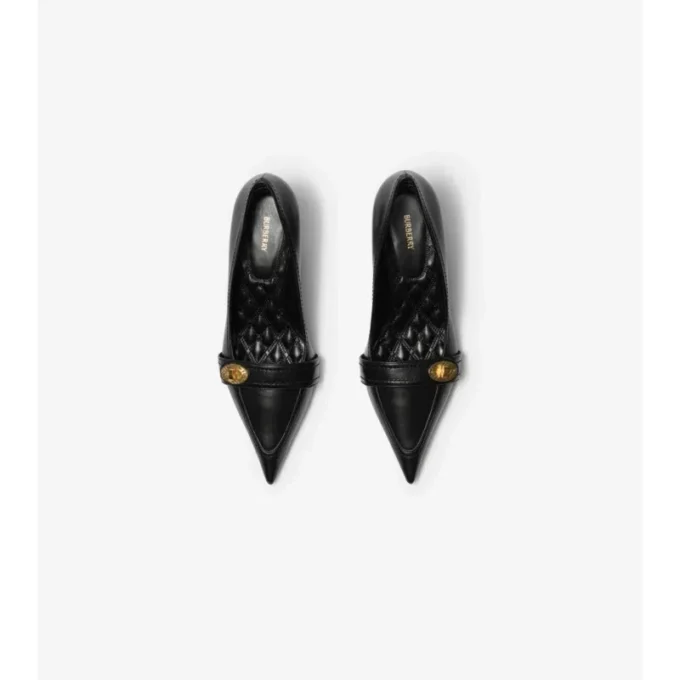 Låga pumps i läder från Cotswolds Låga pumps i läder från Cotswolds