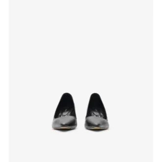 Låga pumps i rutigt läder för damer