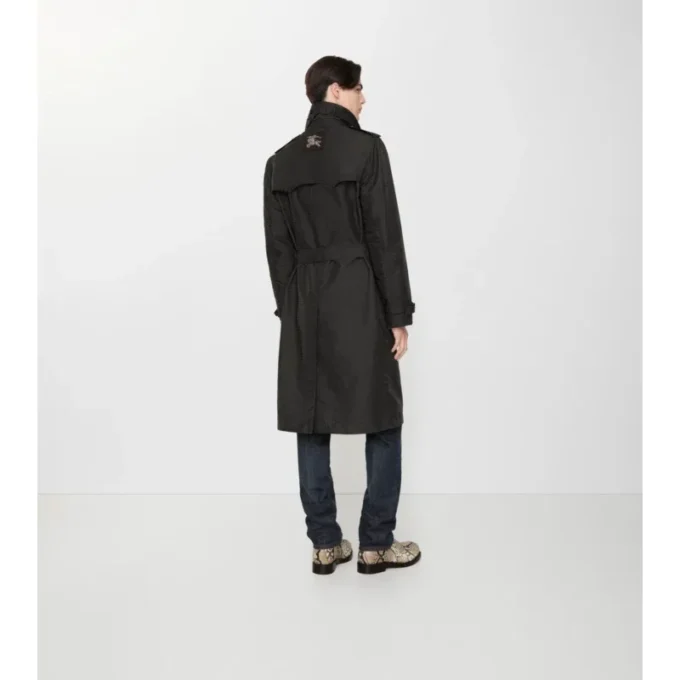 Lång geometrisk nylonblandad Trench Coat från Foxfield Lång geometrisk nylonblandad Trench Coat från Foxfield
