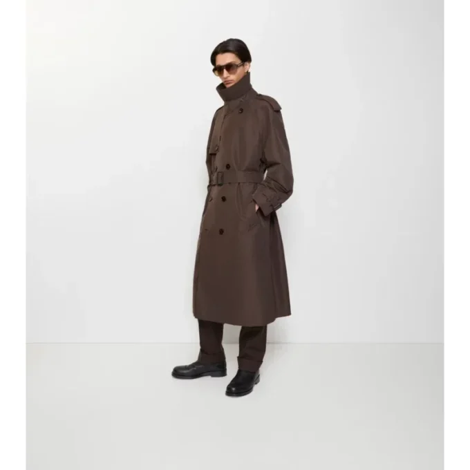 Lång Trench Coat i silkesbomull med rutmönstrad krage Lång Trench Coat i silkesbomull med rutmönstrad krage
