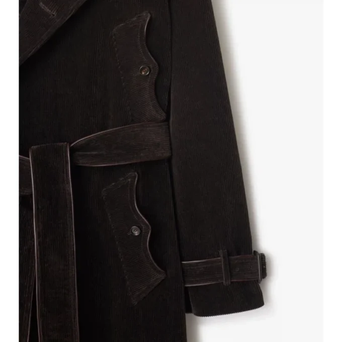 Lång trenchcoat i corduroy Lång trenchcoat i corduroy