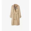 Lång trenchcoat i gabardin med rutig krage Lång trenchcoat i gabardin med rutig krage