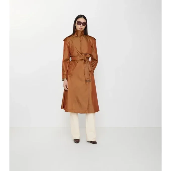 Lång trenchcoat i nylonblandning Lång trenchcoat i nylonblandning