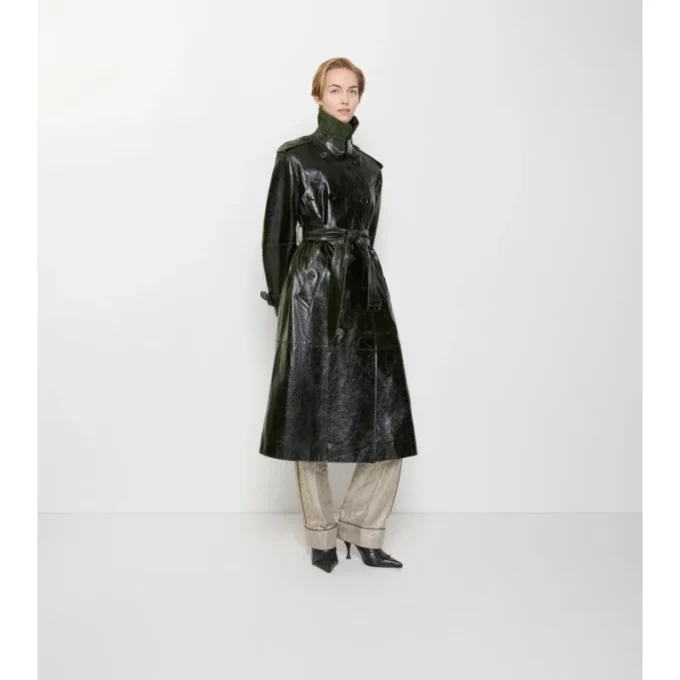 Lång trenchcoat i präglat läder Lång trenchcoat i präglat läder