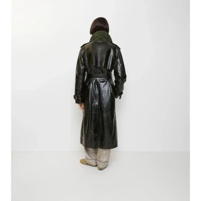 Lång trenchcoat i präglat läder Lång trenchcoat i präglat läder