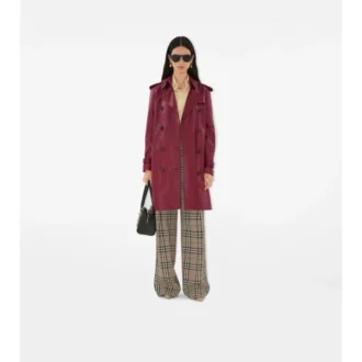 Mellanglång Kensington-trenchcoat i läder Mellanglång Kensington-trenchcoat i läder