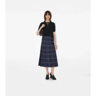 Midi-kilt i rutig ull