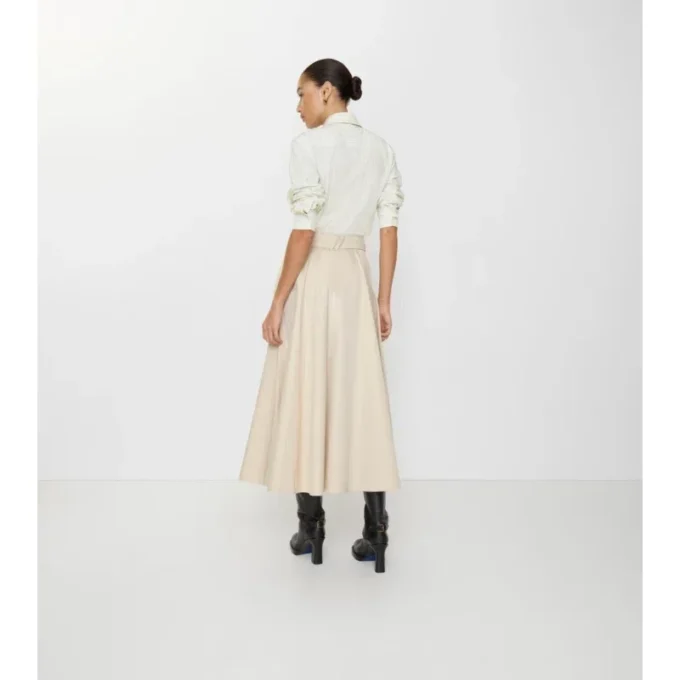 Midi-kjol i gabardine Midi-kjol i gabardine