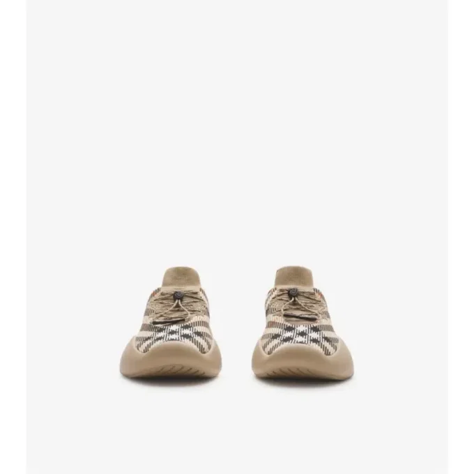 Neptune-sneakers i rutigt stickat Neptune-sneakers i rutigt stickat
