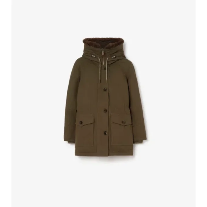 Parkas i gabardin med shearlingkant Parkas i gabardin med shearlingkant