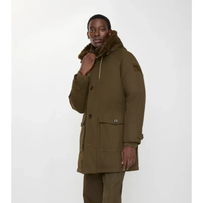Parkas i gabardin med shearlingkant Parkas i gabardin med shearlingkant