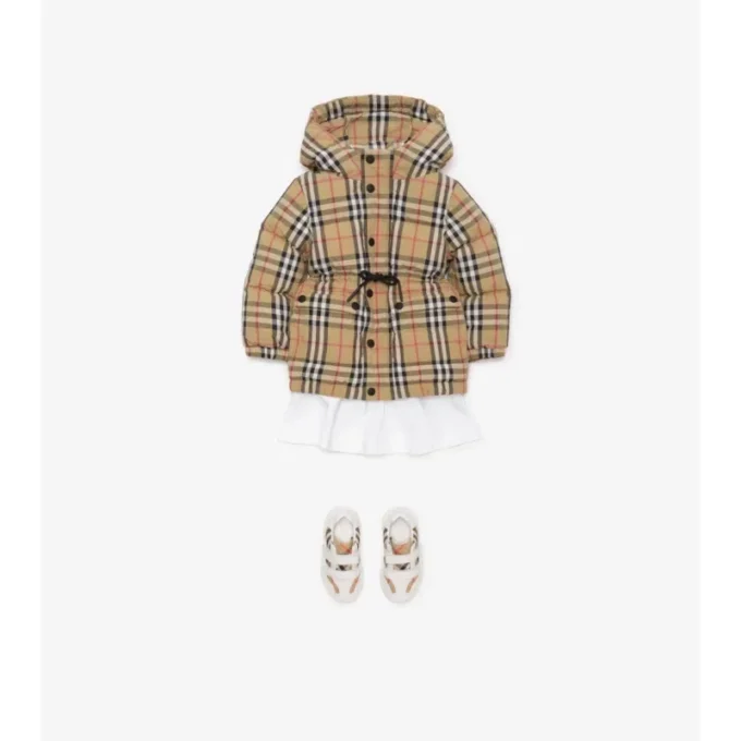 Pufferjacka i nylon med rutmönster Pufferjacka i nylon med rutmönster
