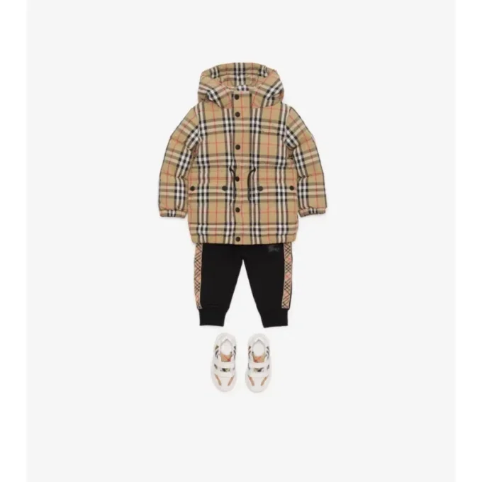Pufferjacka i nylon med rutmönster Pufferjacka i nylon med rutmönster