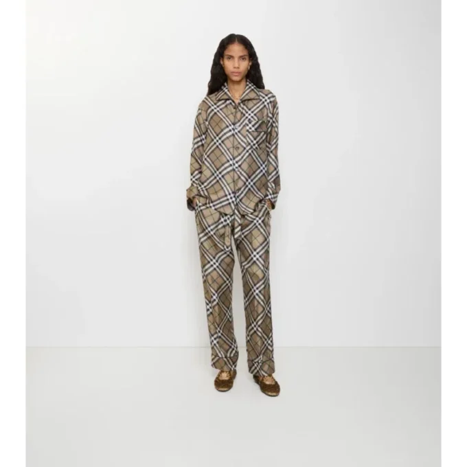 Pyjamasbyxor i silke med rutmönster Pyjamasbyxor i silke med rutmönster