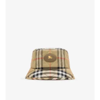 Quiltad hästskoformad bucket hat