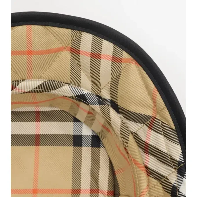 Quiltad hästskoformad bucket hat