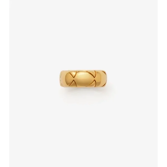 Ring med sköldmotiv