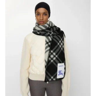 Rutig ullscarf