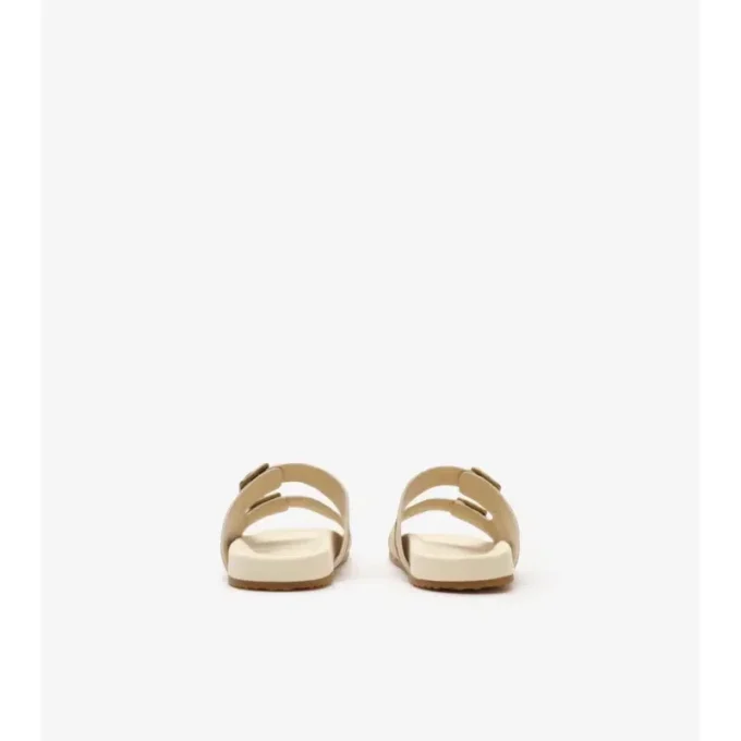 Sandaler i rutigt mocka Sandaler i rutigt mocka