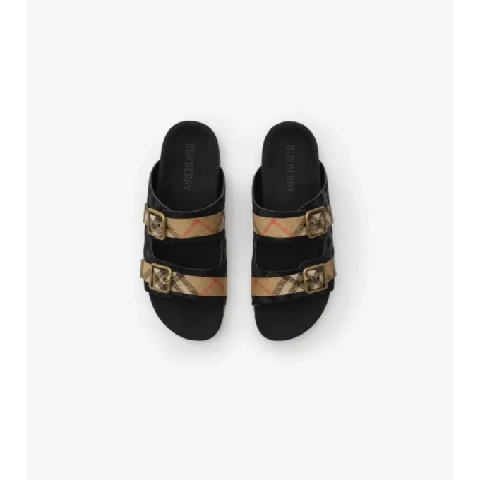 Sandaler i rutigt mocka Sandaler i rutigt mocka