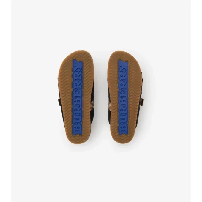 Sandaler i rutigt mocka Sandaler i rutigt mocka
