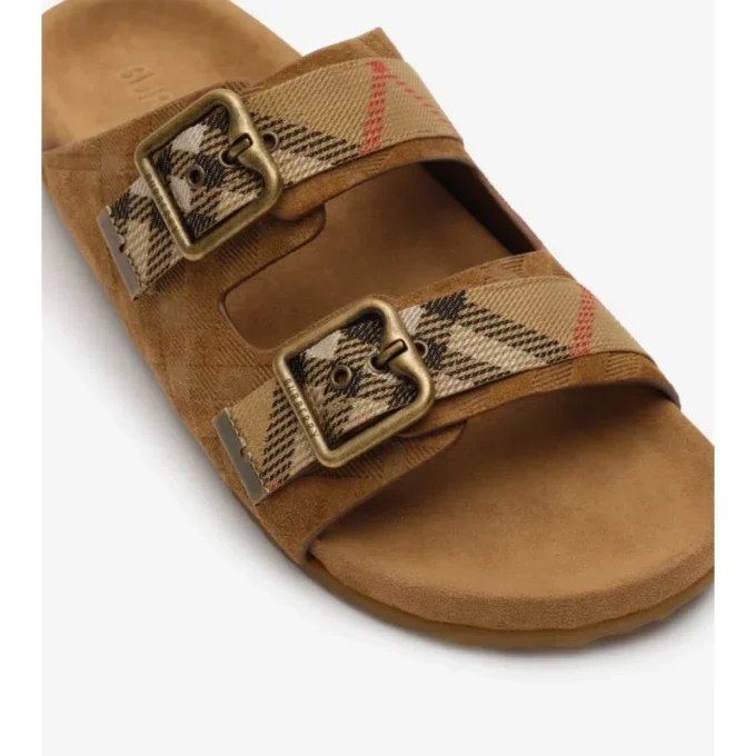 Sandaler i rutigt mocka Sandaler i rutigt mocka