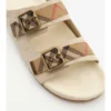Sandaler i rutigt mocka Sandaler i rutigt mocka