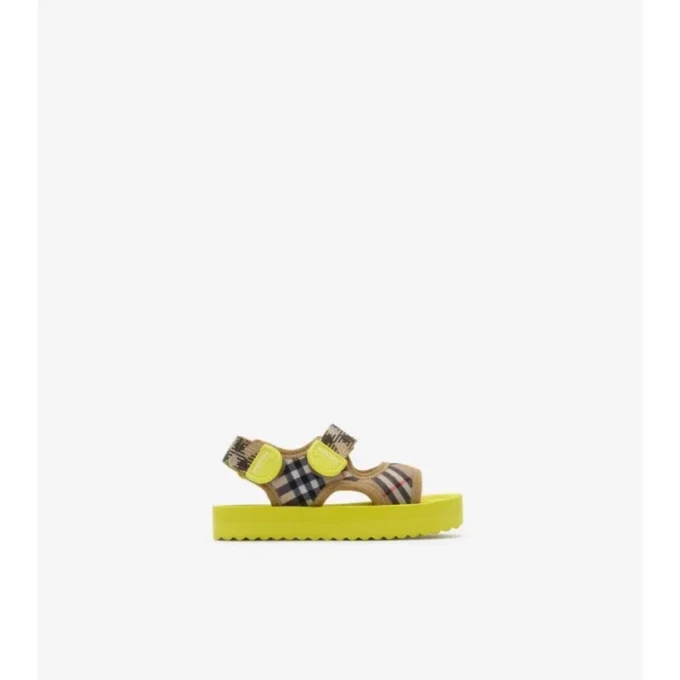 Sandaler med rutmönster Sandaler med rutmönster