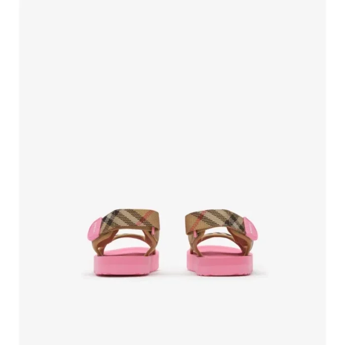 Sandaler med rutmönster Sandaler med rutmönster
