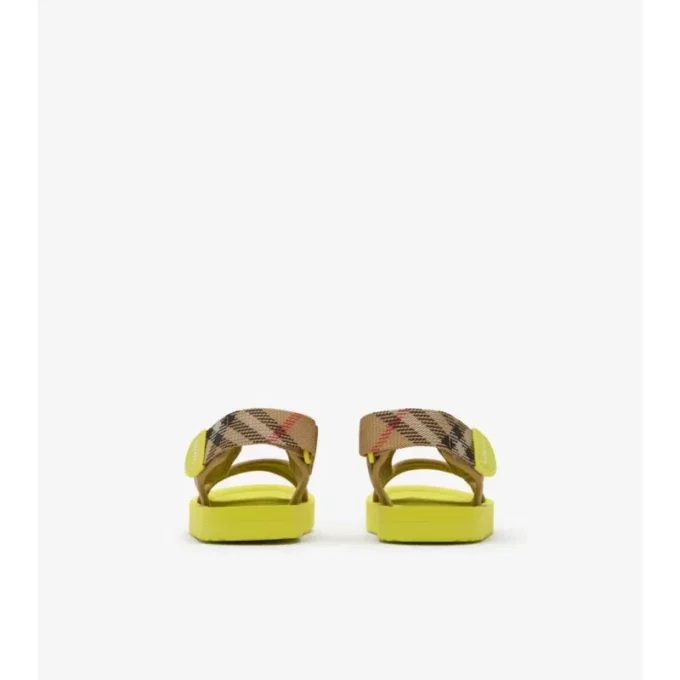 Sandaler med rutmönster Sandaler med rutmönster