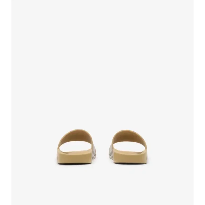 Sandaler med rutmönster Sandaler med rutmönster