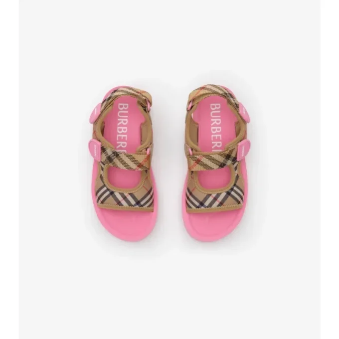 Sandaler med rutmönster Sandaler med rutmönster