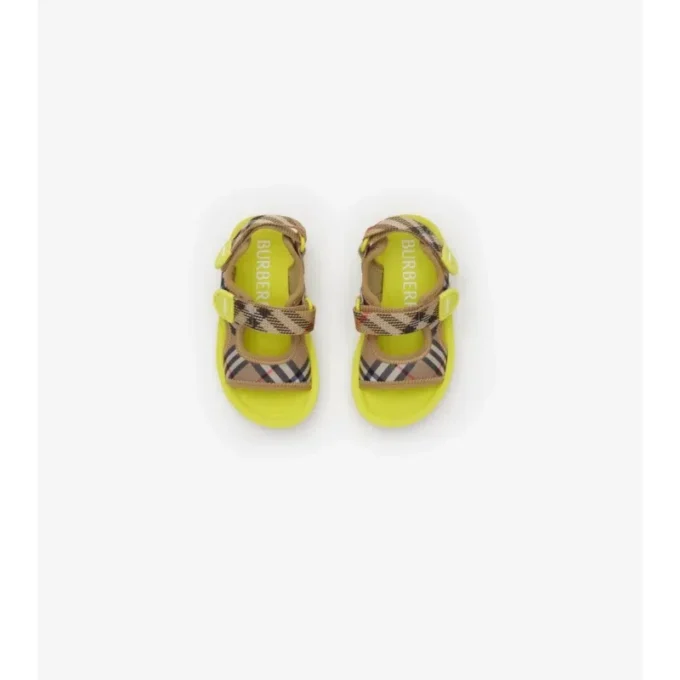 Sandaler med rutmönster Sandaler med rutmönster