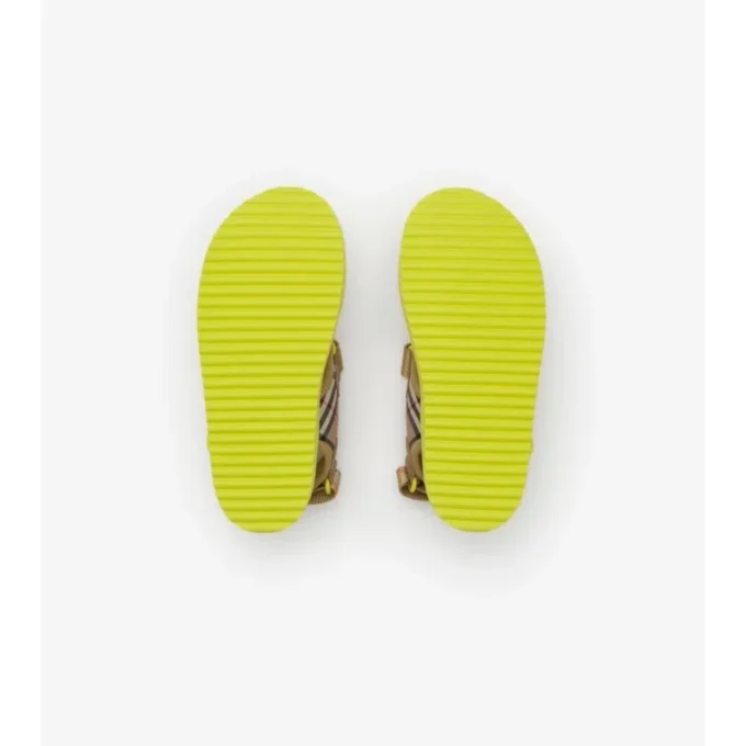 Sandaler med rutmönster Sandaler med rutmönster