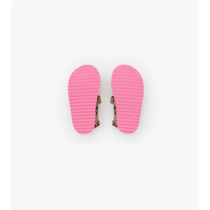 Sandaler med rutmönster Sandaler med rutmönster