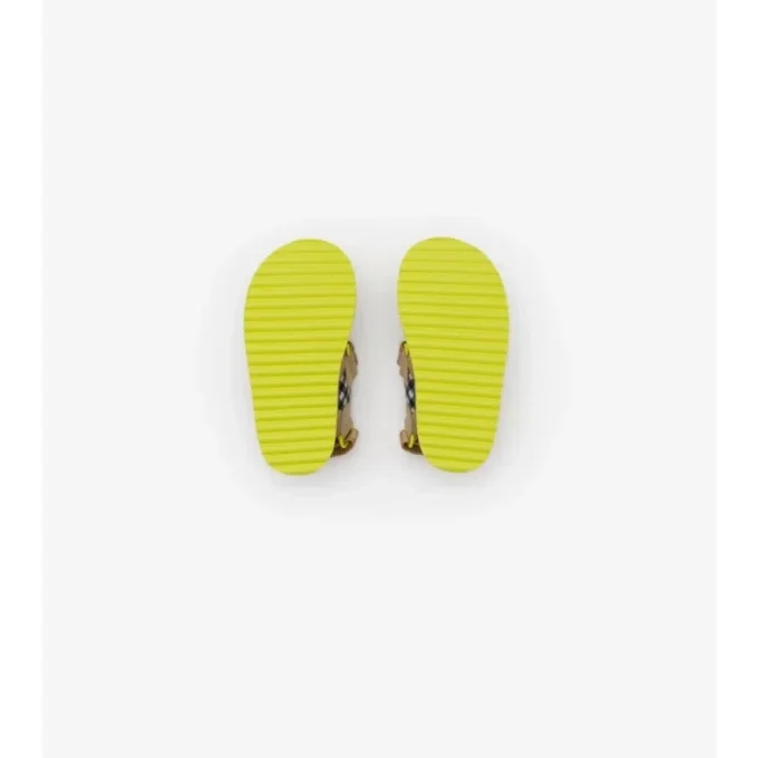 Sandaler med rutmönster Sandaler med rutmönster
