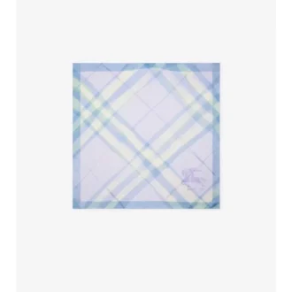 Silkescarf med akvarellrutmönster