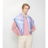 Silkescarf med akvarellrutmönster Silkescarf med akvarellrutmönster