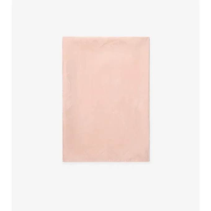 Silkescarf med blommig vapensköld Silkescarf med blommig vapensköld
