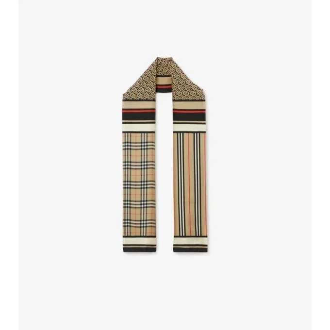 Silkescarf med montage-tryck Silkescarf med montage-tryck